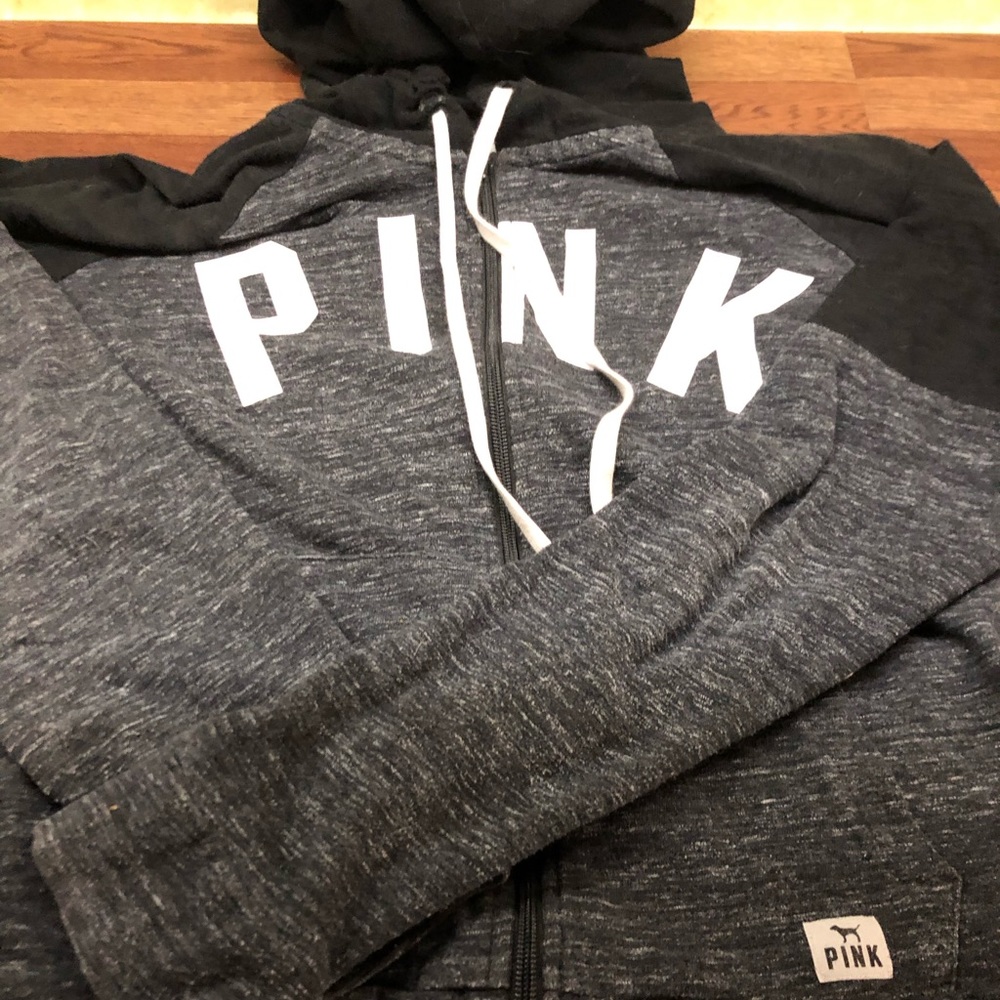 Lightweight zip up jacket